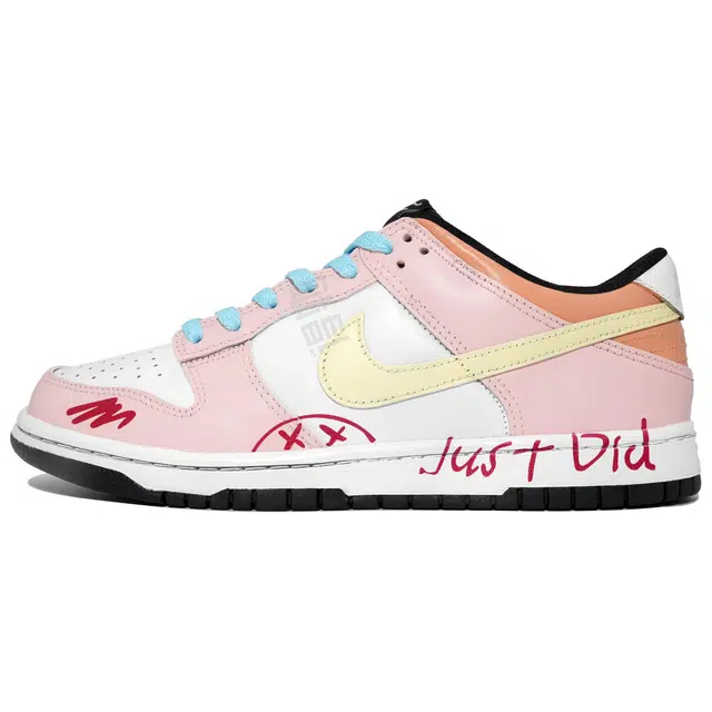 Nike Dunk Low LTDZ