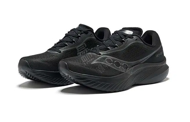 Saucony KINVARA 15
