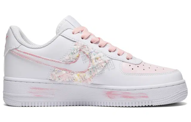 Nike Air Force 1 Low CUS ID 520