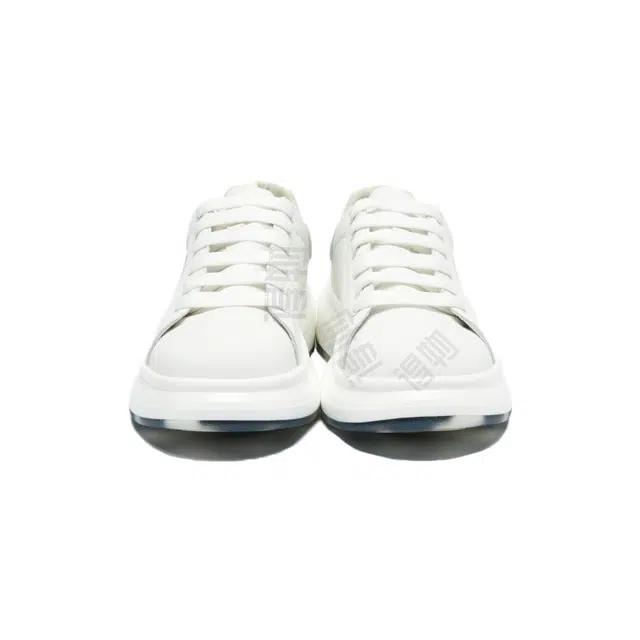 AQUASCUTUM