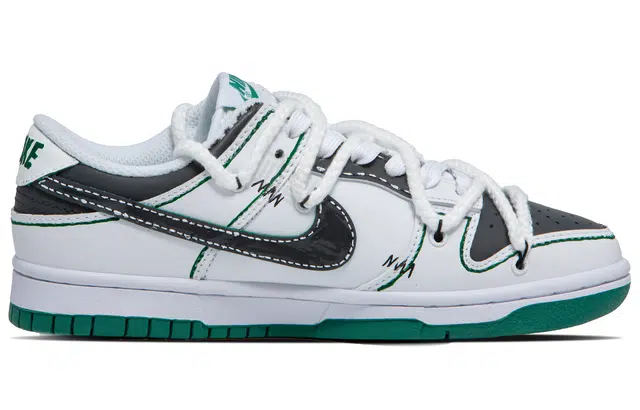 Nike Dunk QXK
