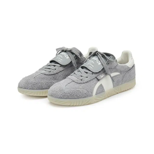 Champion Essentials Champ T-trainer T Logo