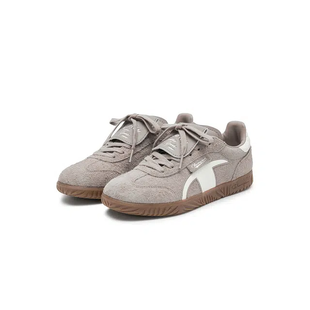 Champion Essentials Champ T-trainer T Logo