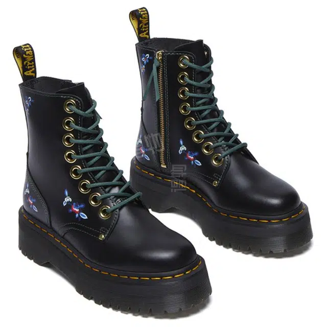Dr.Martens