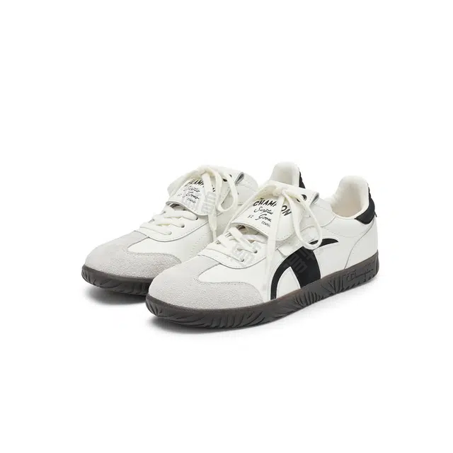 Champion Essentials Champ T-trainer T Logo