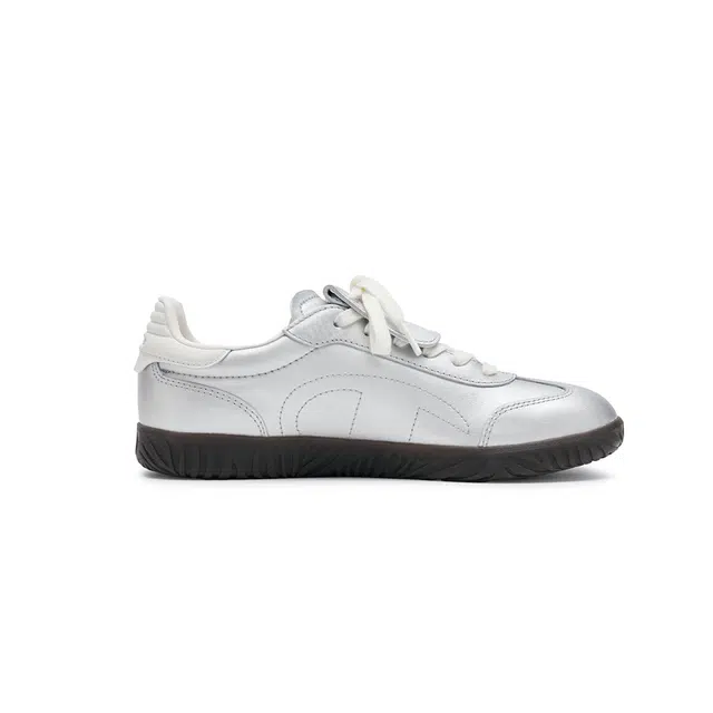 Champion Essentials Champ T-trainer T Logo