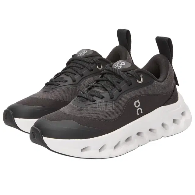 On x LOEWE Cloudtilt 2.0