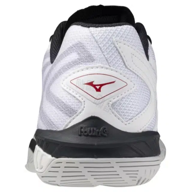 Mizuno Wave Claw
