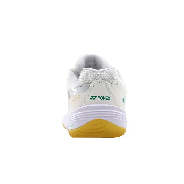 YONEX