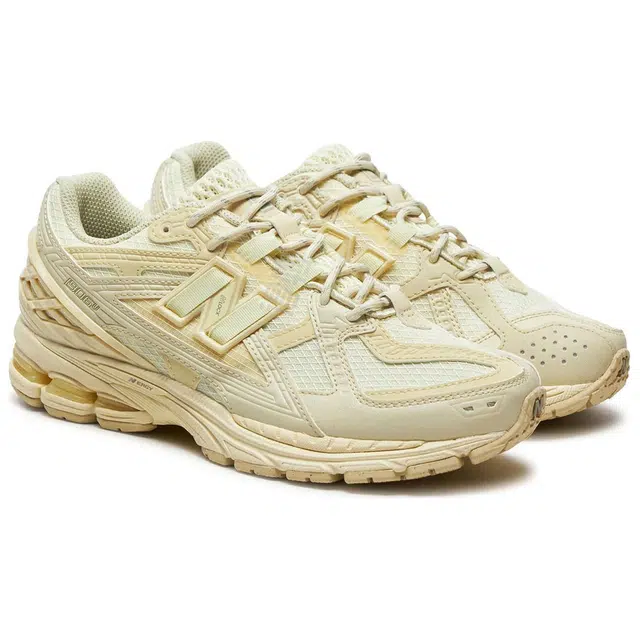 New Balance M1906 NK Beige