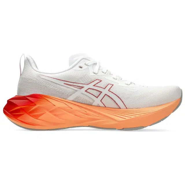 Asics Novablast 4