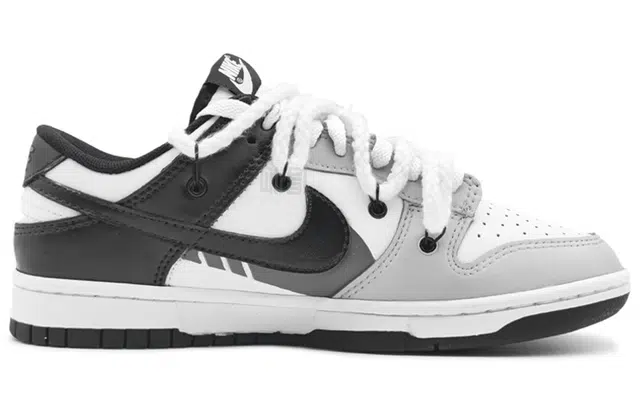 Nike Dunk Low "Black" EIGHT GS