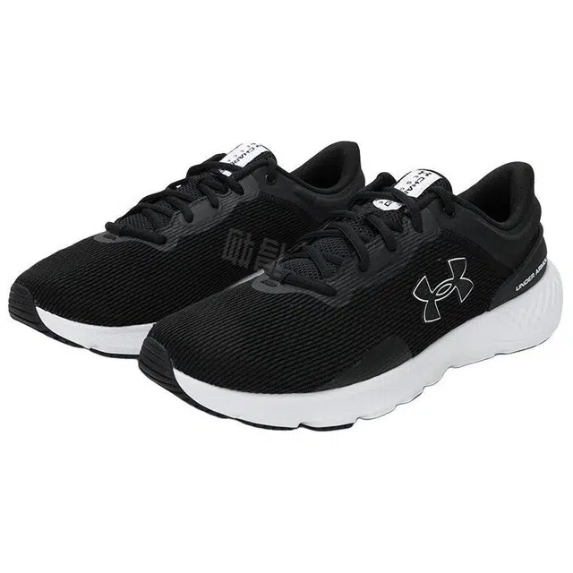 Under Armour Charged Escape 4