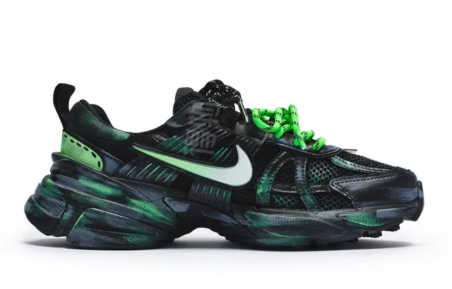Nike V2K Run 811