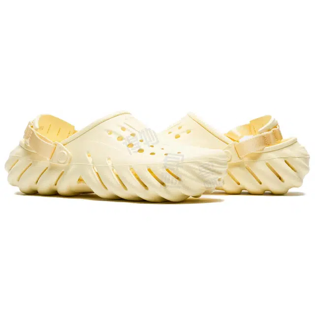 Crocs Echo