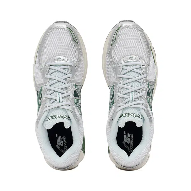 New Balance NB 860 v2