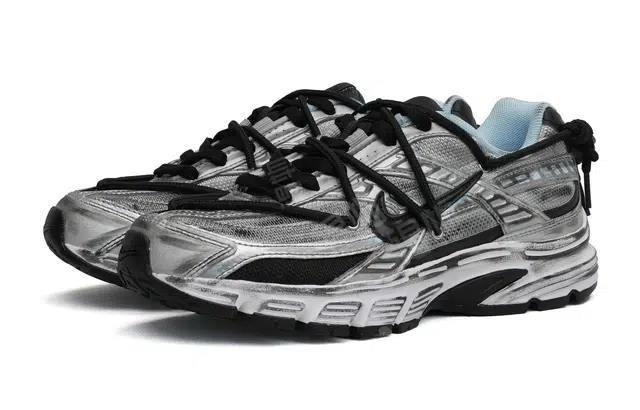 Nike Initiator y2k