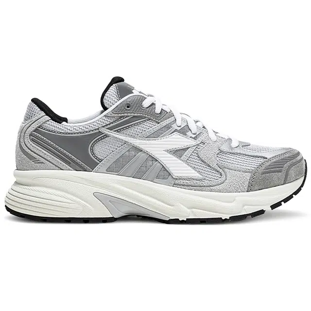 diadora MYTHOS STAR