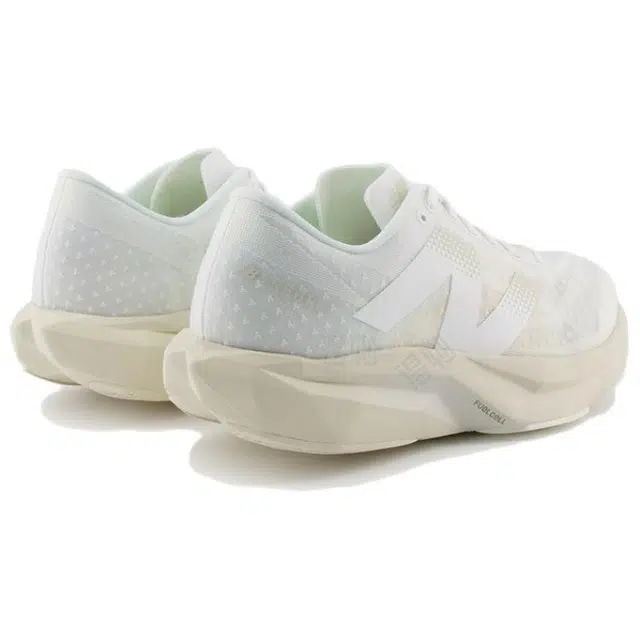 New Balance FuelCell Rebel V4