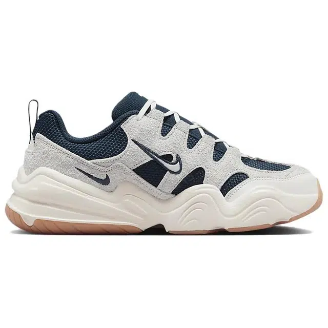 Nike Tech Hera