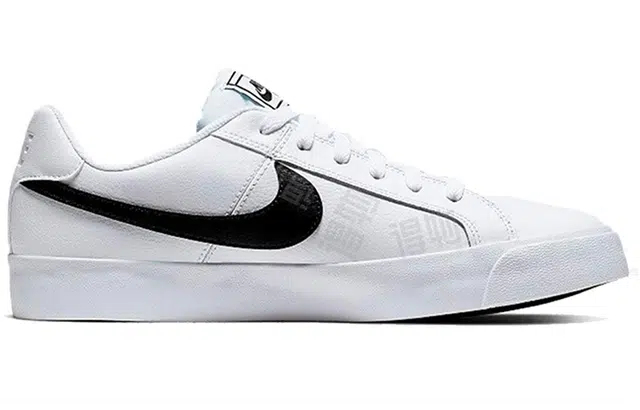Nike Court Royale Ac