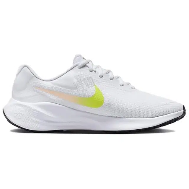 Nike REVOLUTION 7