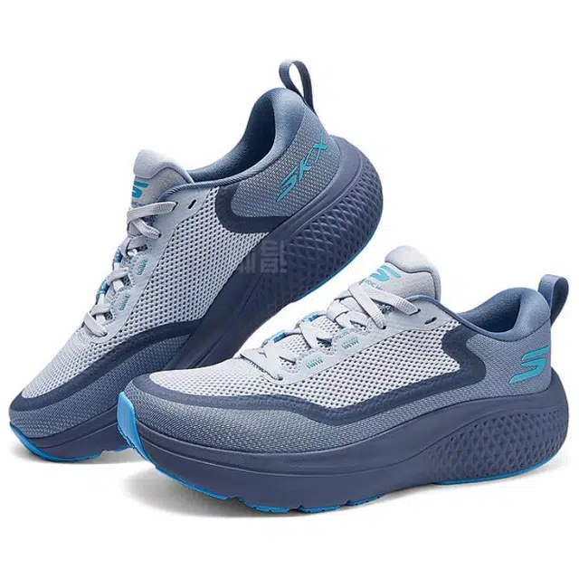 Skechers GO RUN Supersonic Max