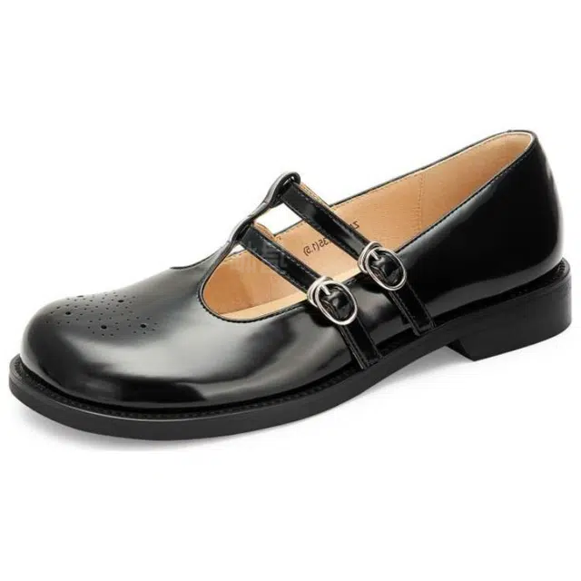 TOOMANYSHOES