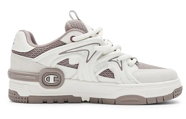 Champion Essentials Karst Skate Logo
