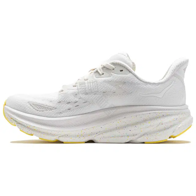 HOKA ONE ONE Clifton 9