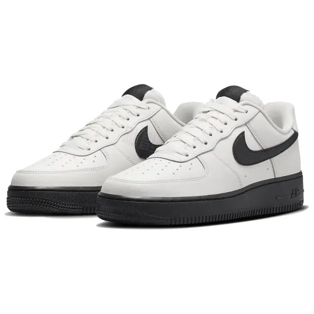 Nike Air Force 1 '07 Low White Black