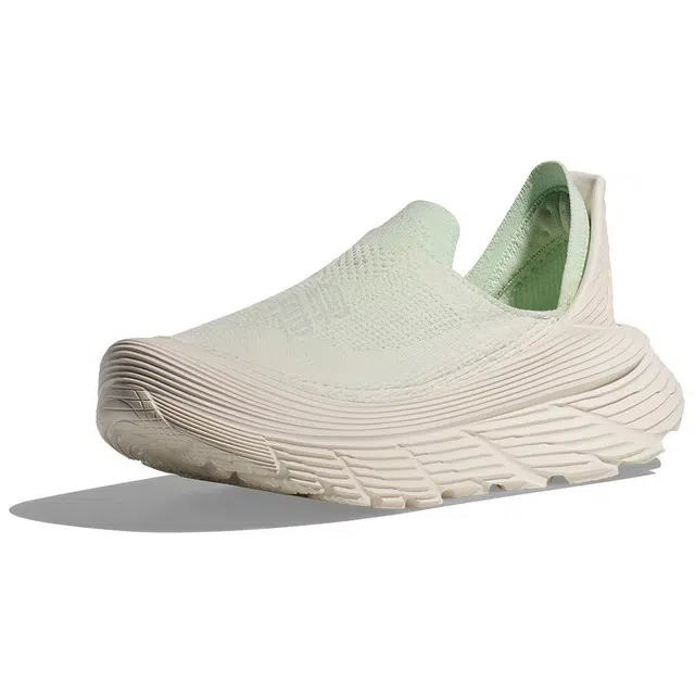 HOKA ONE ONE Restore TC