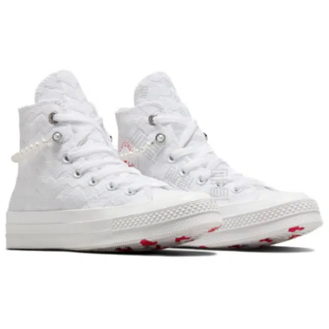 Converse Chuck 70 love