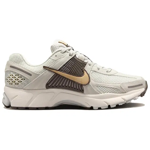 Nike Air Zoom Vomero 5