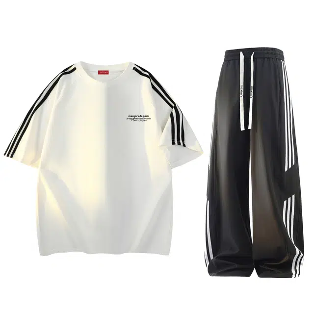 maxim's de paris logoT