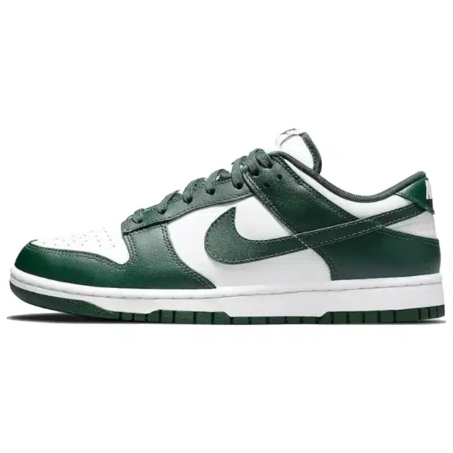 Nike Dunk Low Retro GS vibe