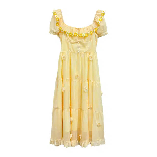 米米子 奶黄色一字肩立体花朵收腰显瘦气质温柔风吊带连衣裙 女款