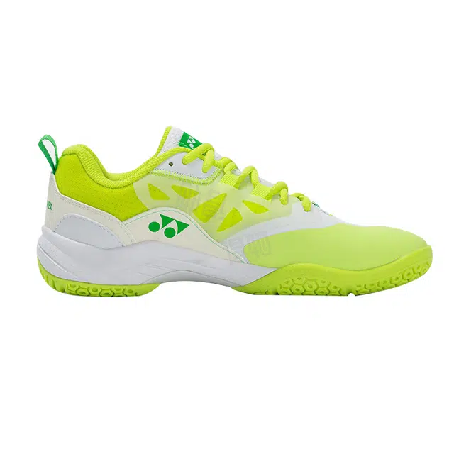 YONEX