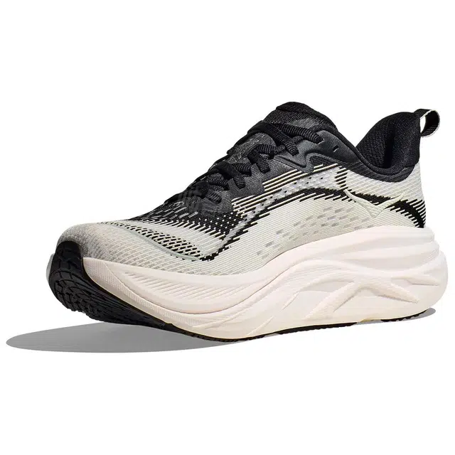 HOKA ONE ONE SKYFLOW