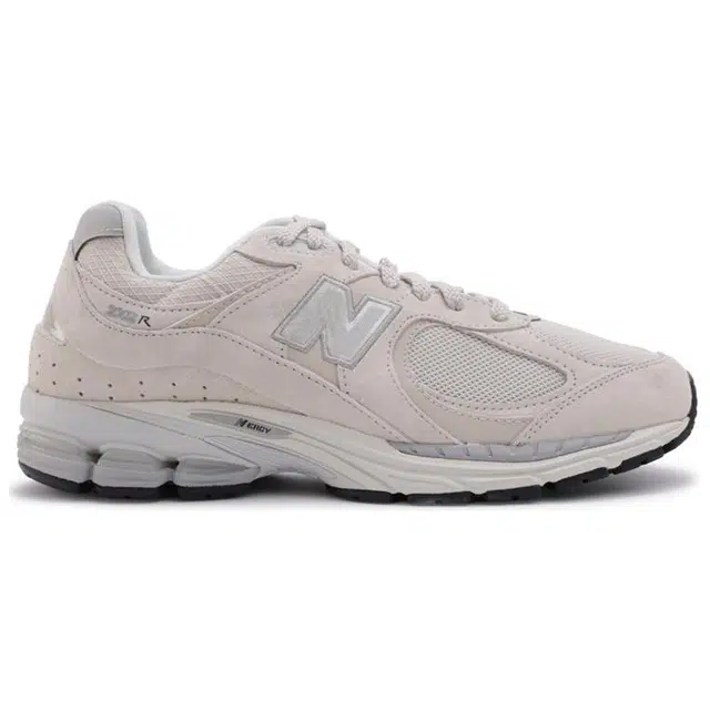 New Balance NB 2002R