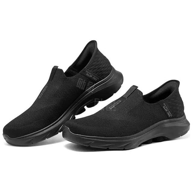 Skechers
