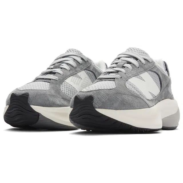 New Balance Warped Runner