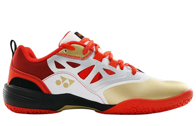 YONEX Power Cushion 620WCR