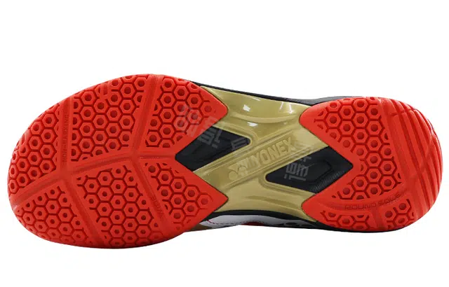 YONEX Power Cushion 620WCR