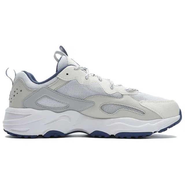 FILA Tracer