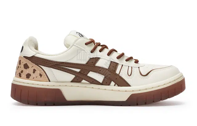 Asics Court MZ 811