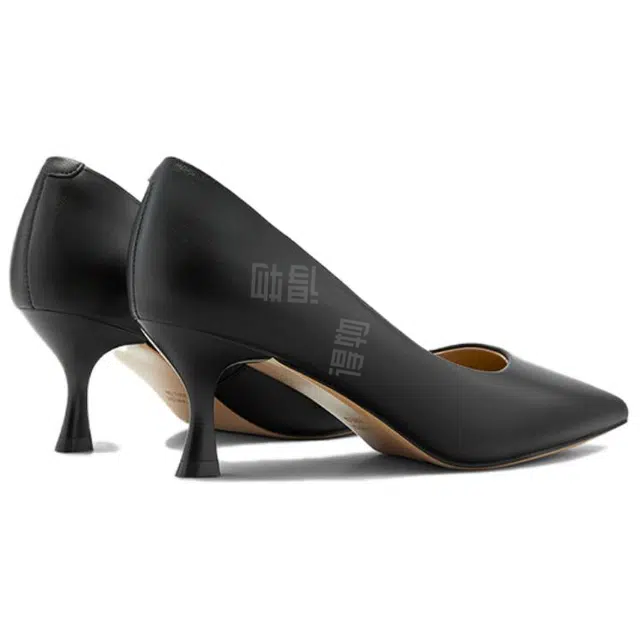 NINE WEST