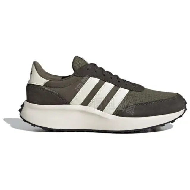 adidas RUN 70s