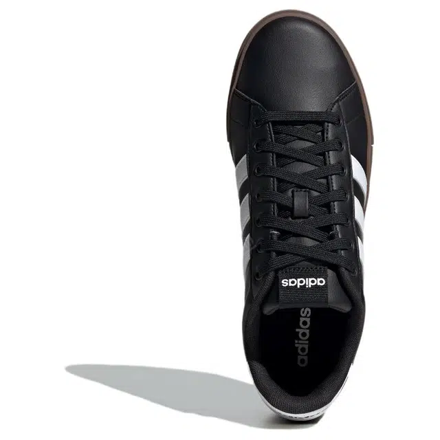 adidas DAILY 4.0