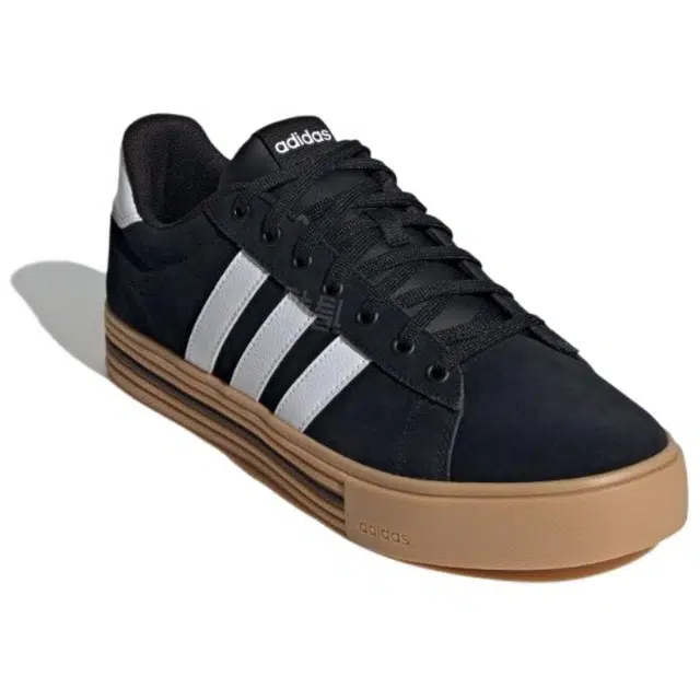 adidas DAILY 4.0